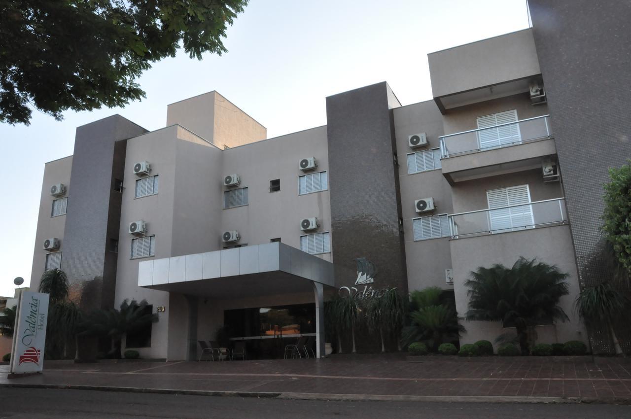 Hotel Valencia Dourados Esterno foto