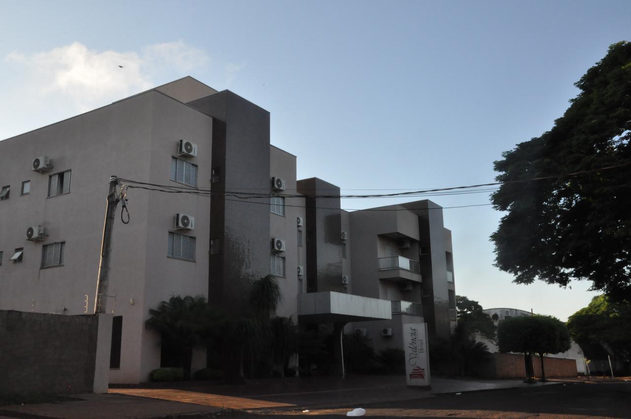 Hotel Valencia Dourados Esterno foto