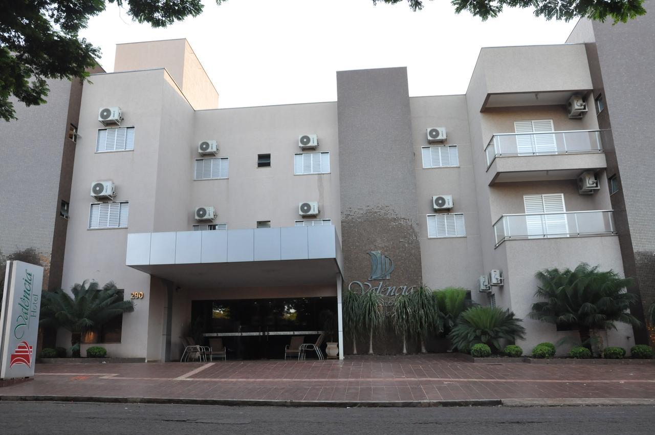 Hotel Valencia Dourados Esterno foto